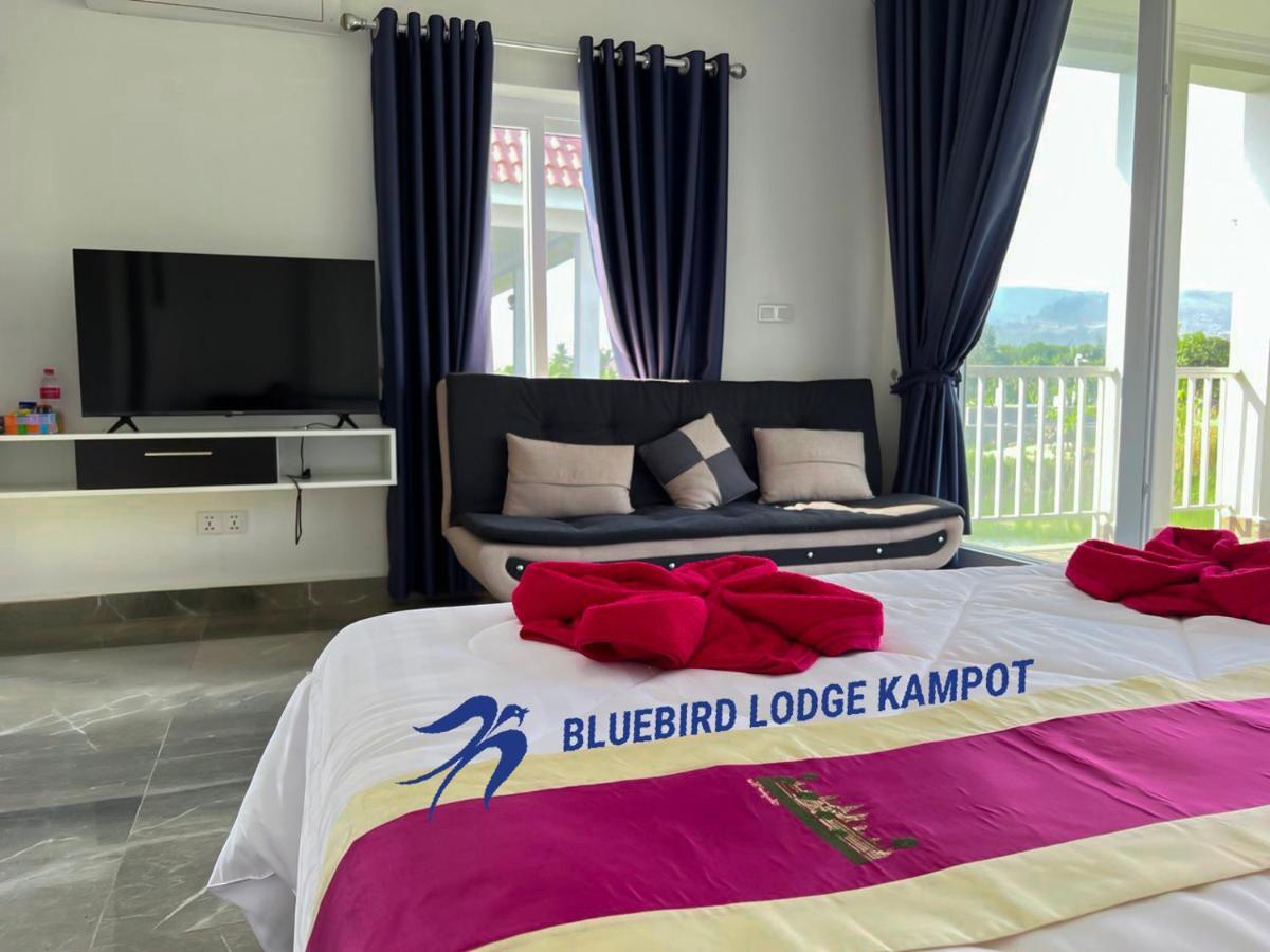 Bluebird Lodge กำปอต ภายนอก รูปภาพ