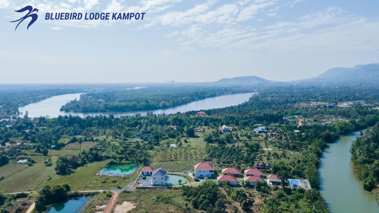 Bluebird Lodge กำปอต ภายนอก รูปภาพ
