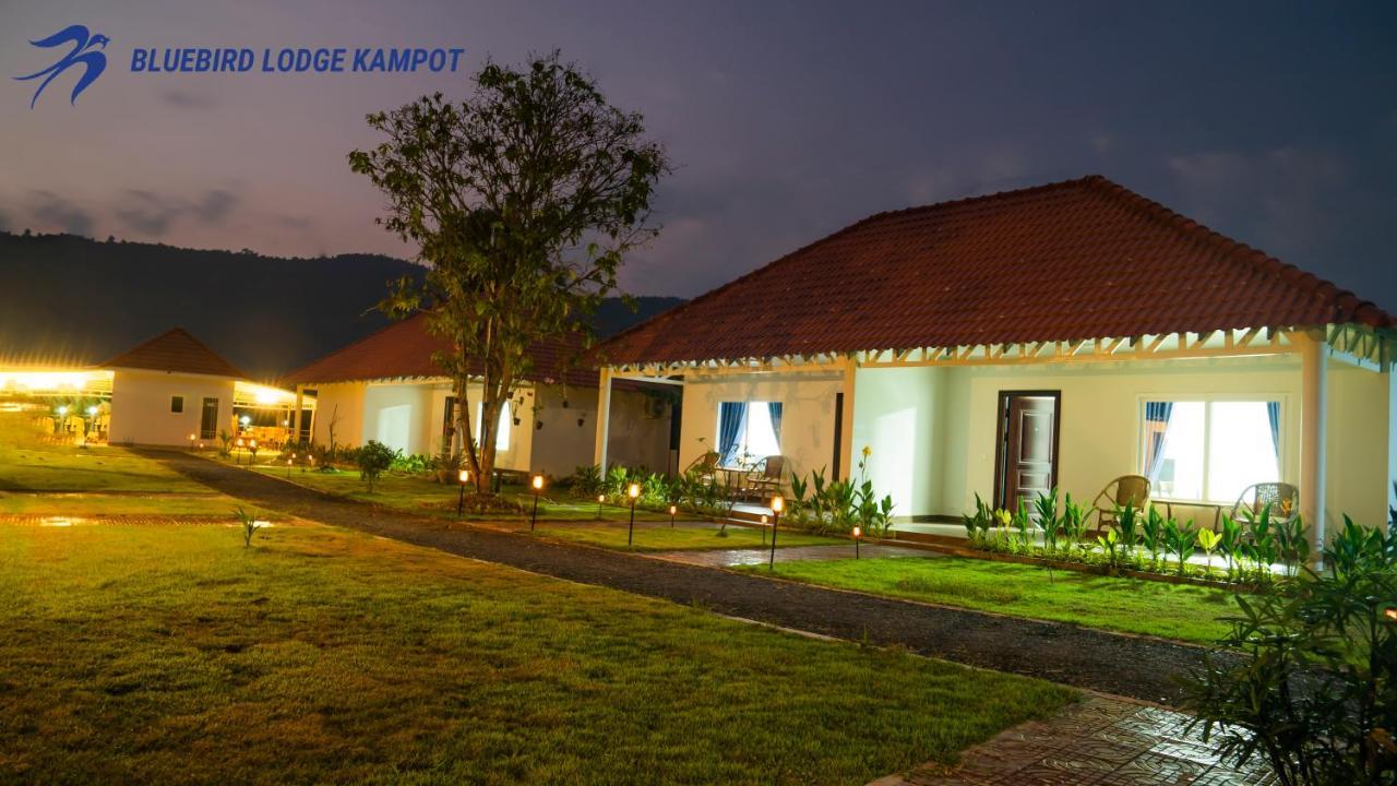 Bluebird Lodge กำปอต ภายนอก รูปภาพ